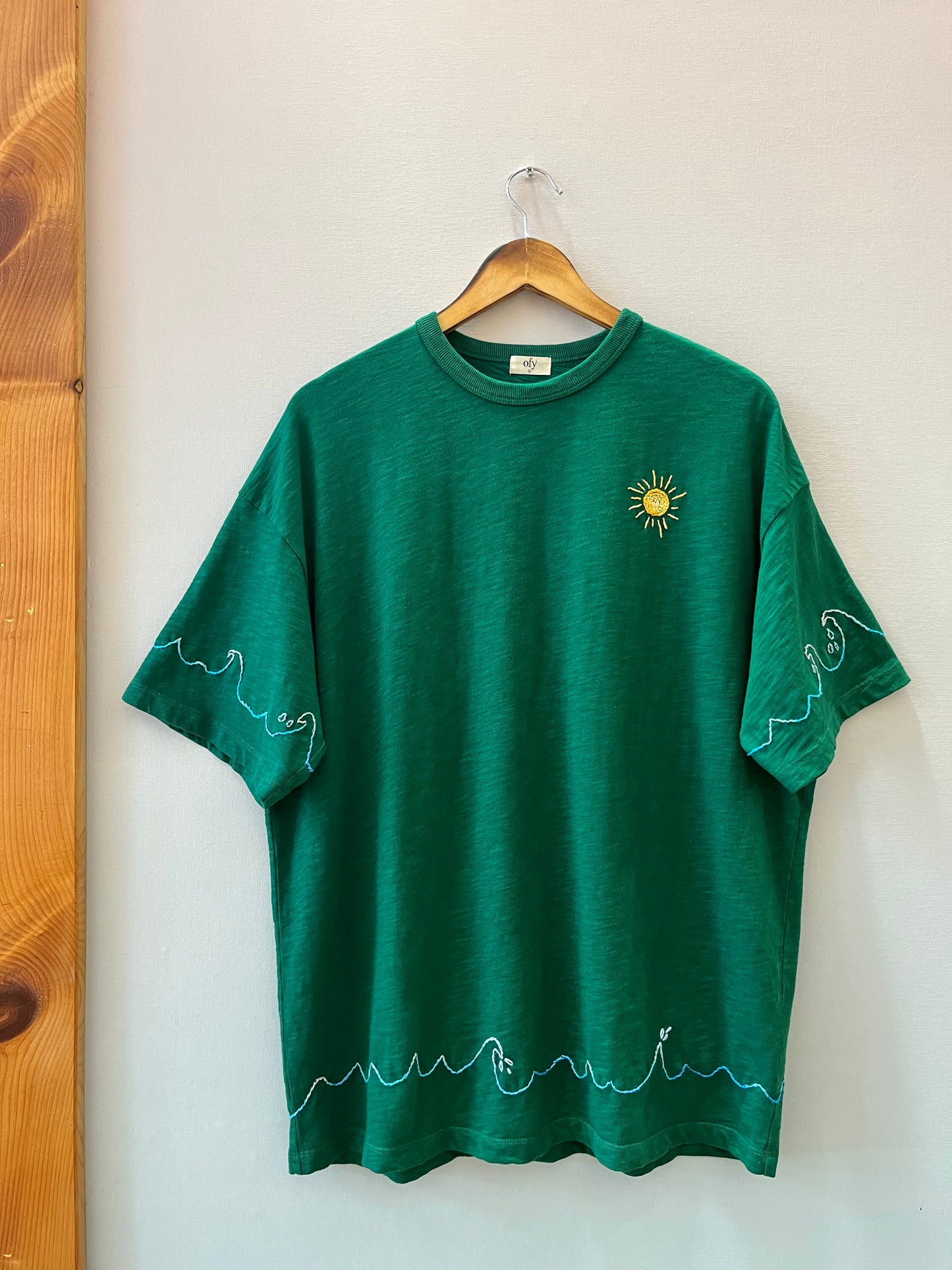 Journey Tee - Abundant Green Wave Surge