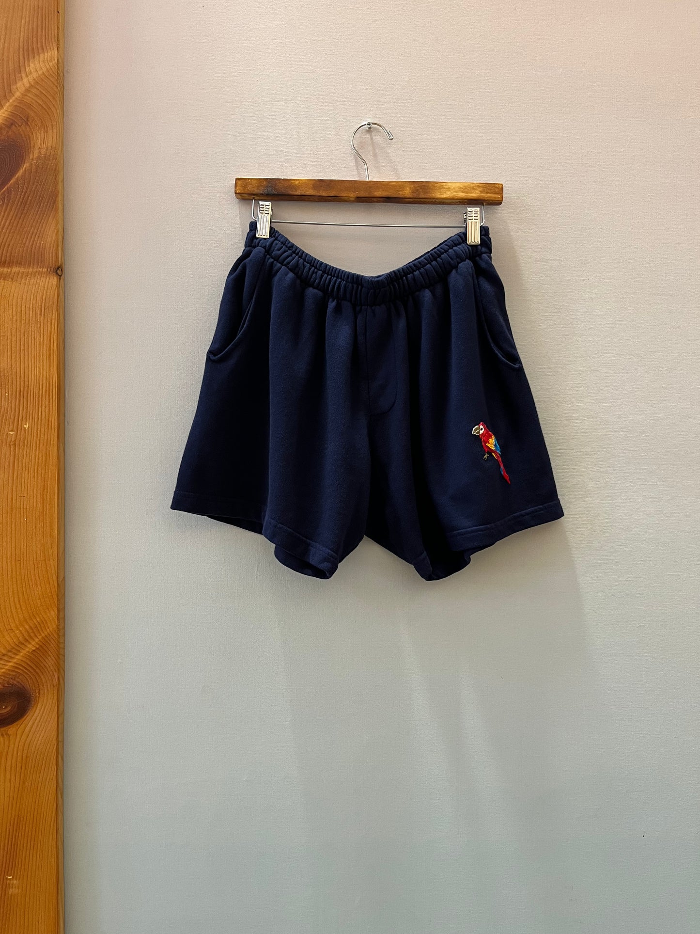 Cruise Short - Scarlet Macaw