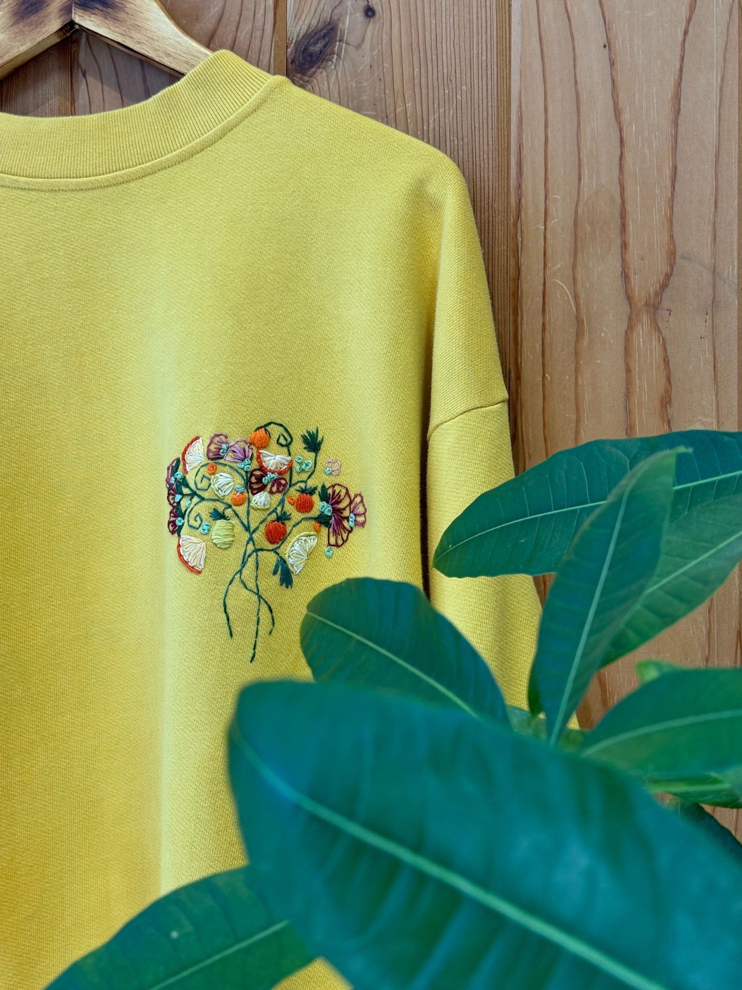 Journey Crewneck - Sunshine Flora