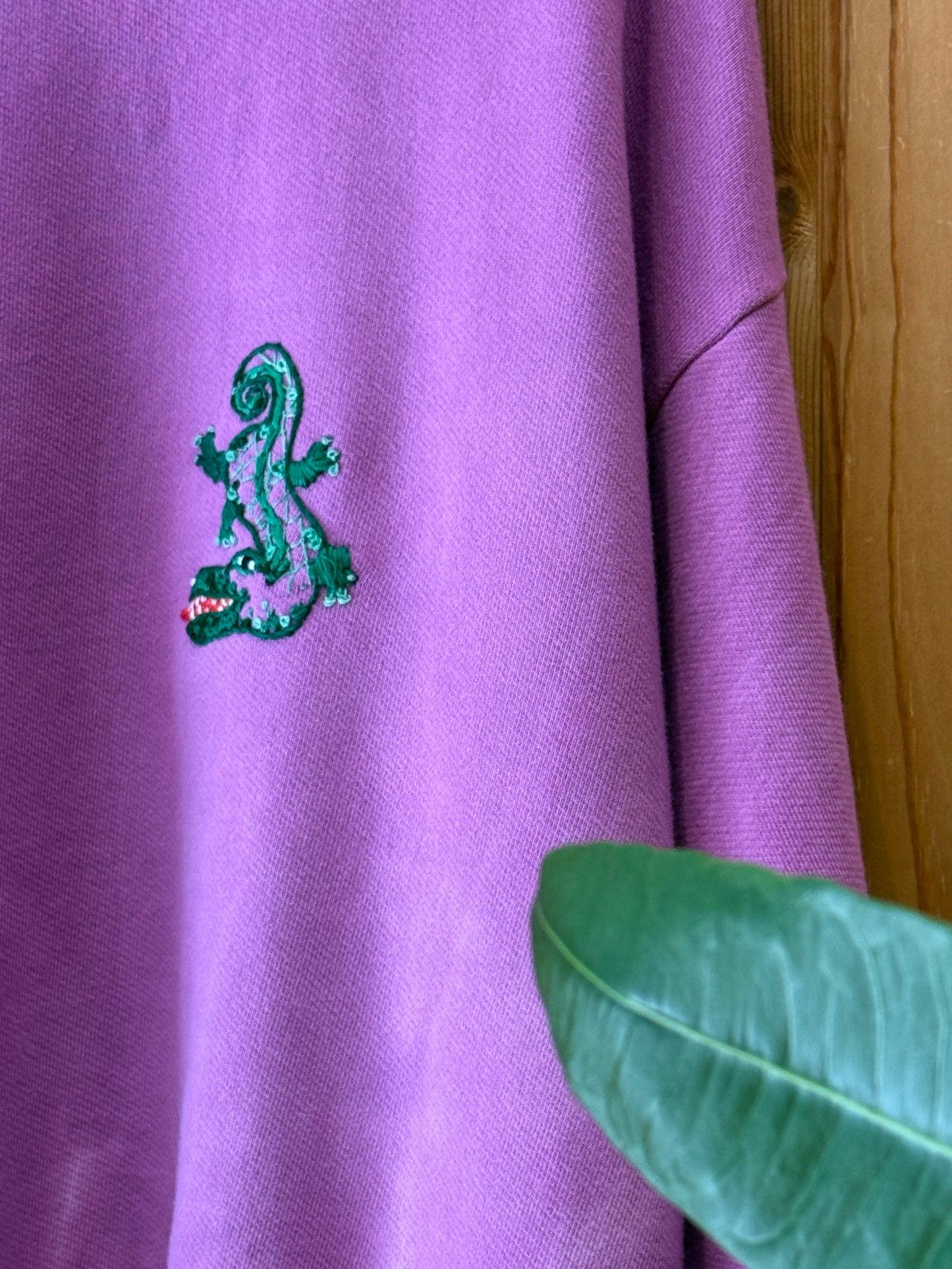 Journey Cropped Crewneck - Deco Gator