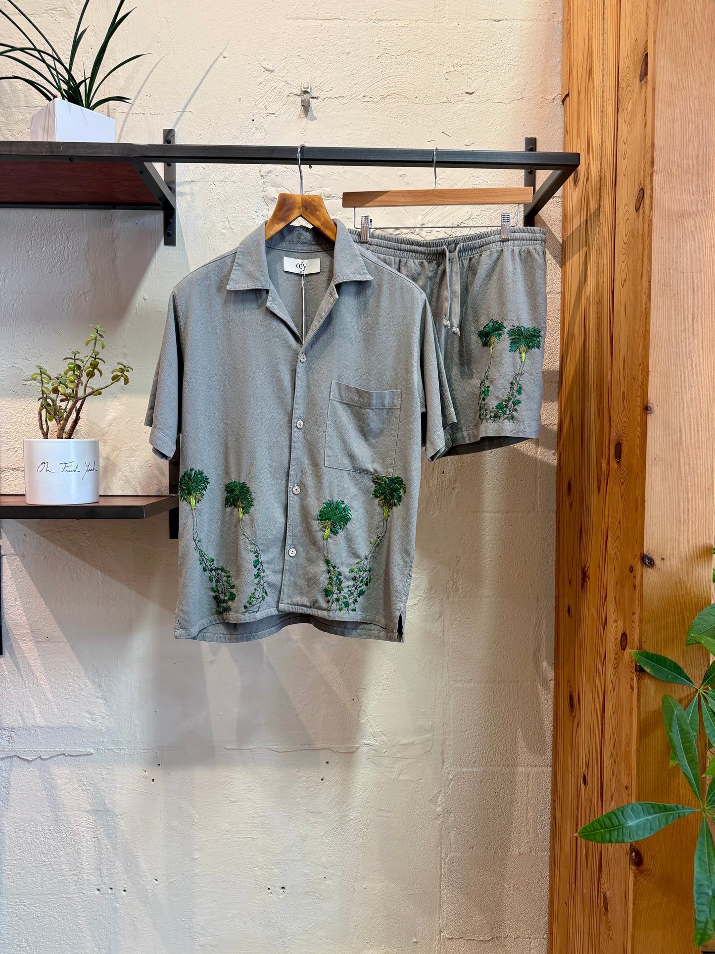 Crinkle Leafy Palm Set (incl top + bottom)