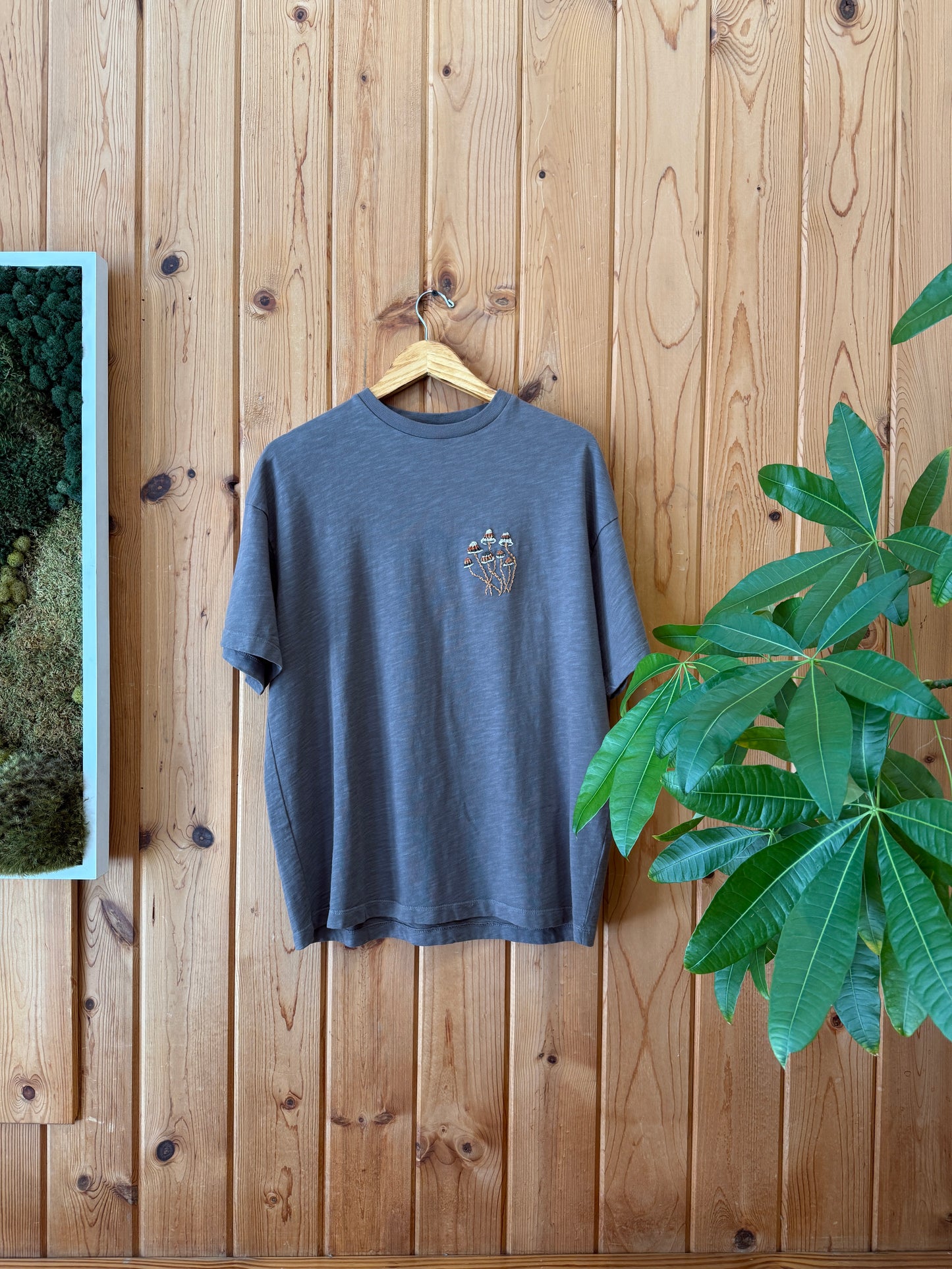 Journey Tee - Rasta Fungi III