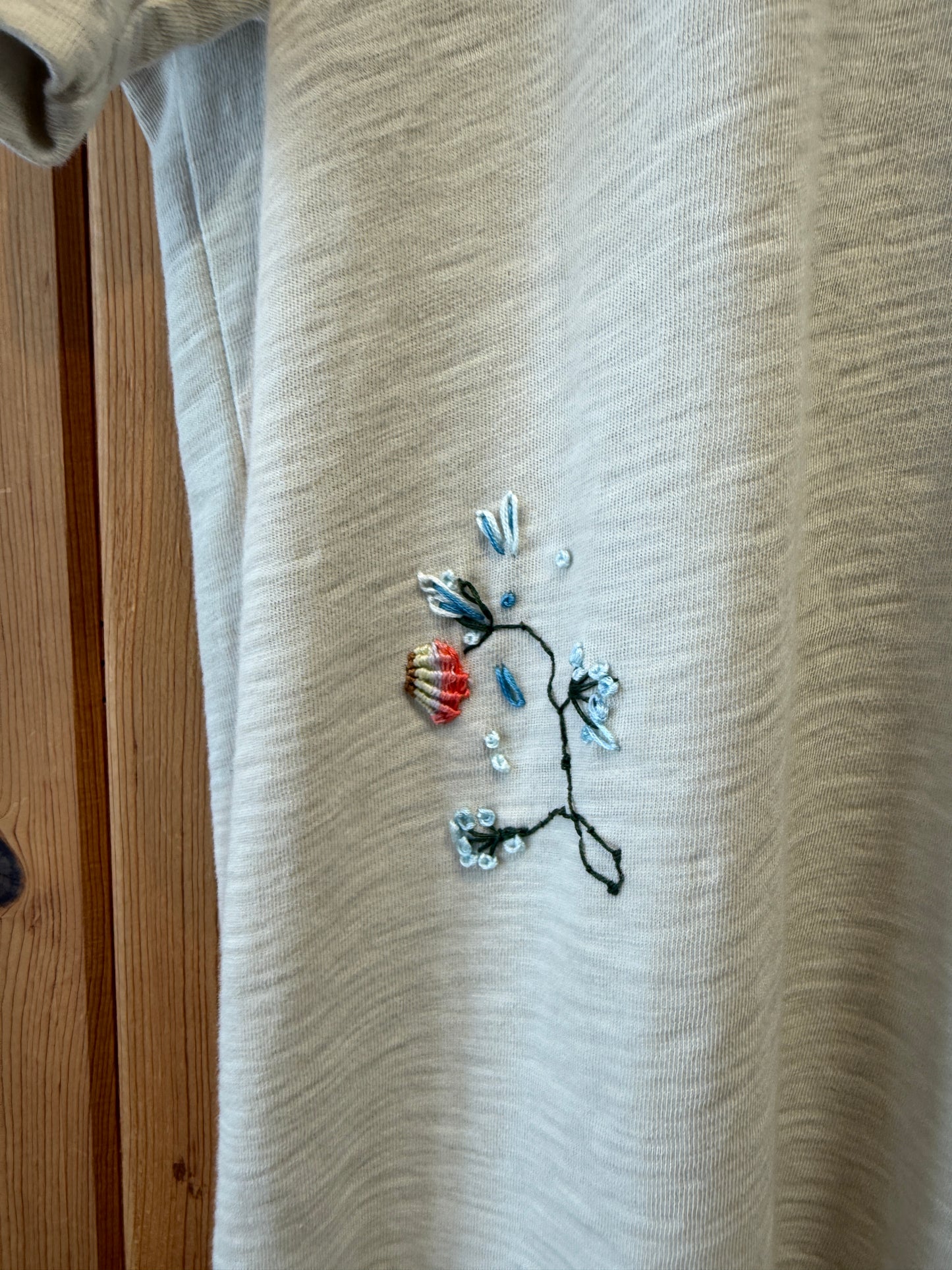 Journey Tee - Scattered Flora