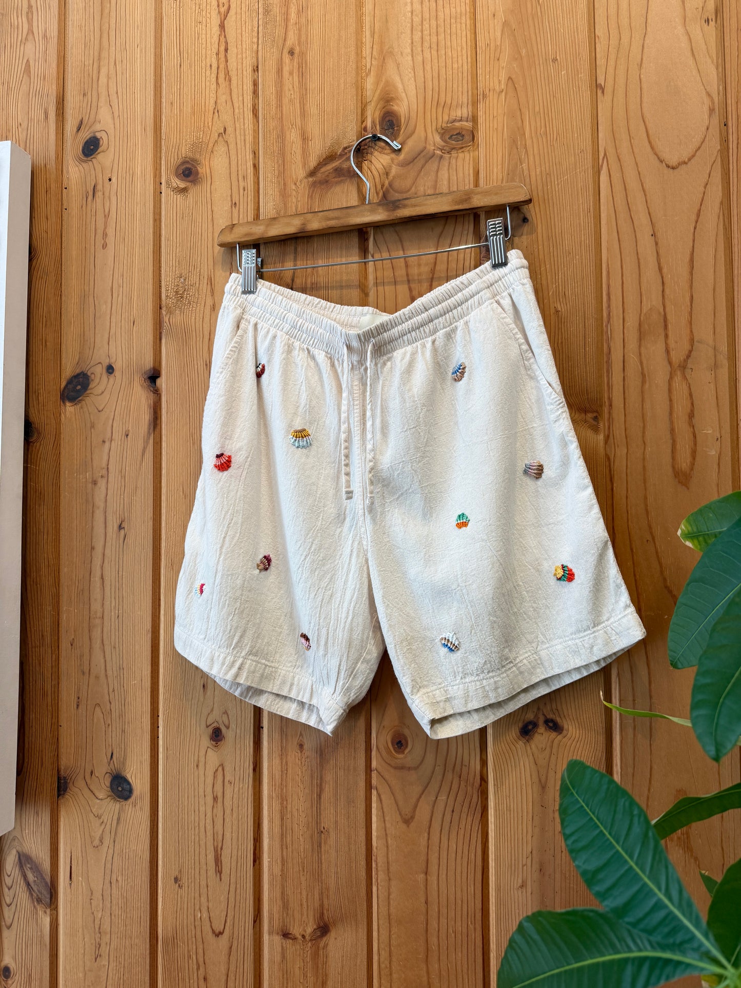 Horizon Crinkle Short - Scattered Shell