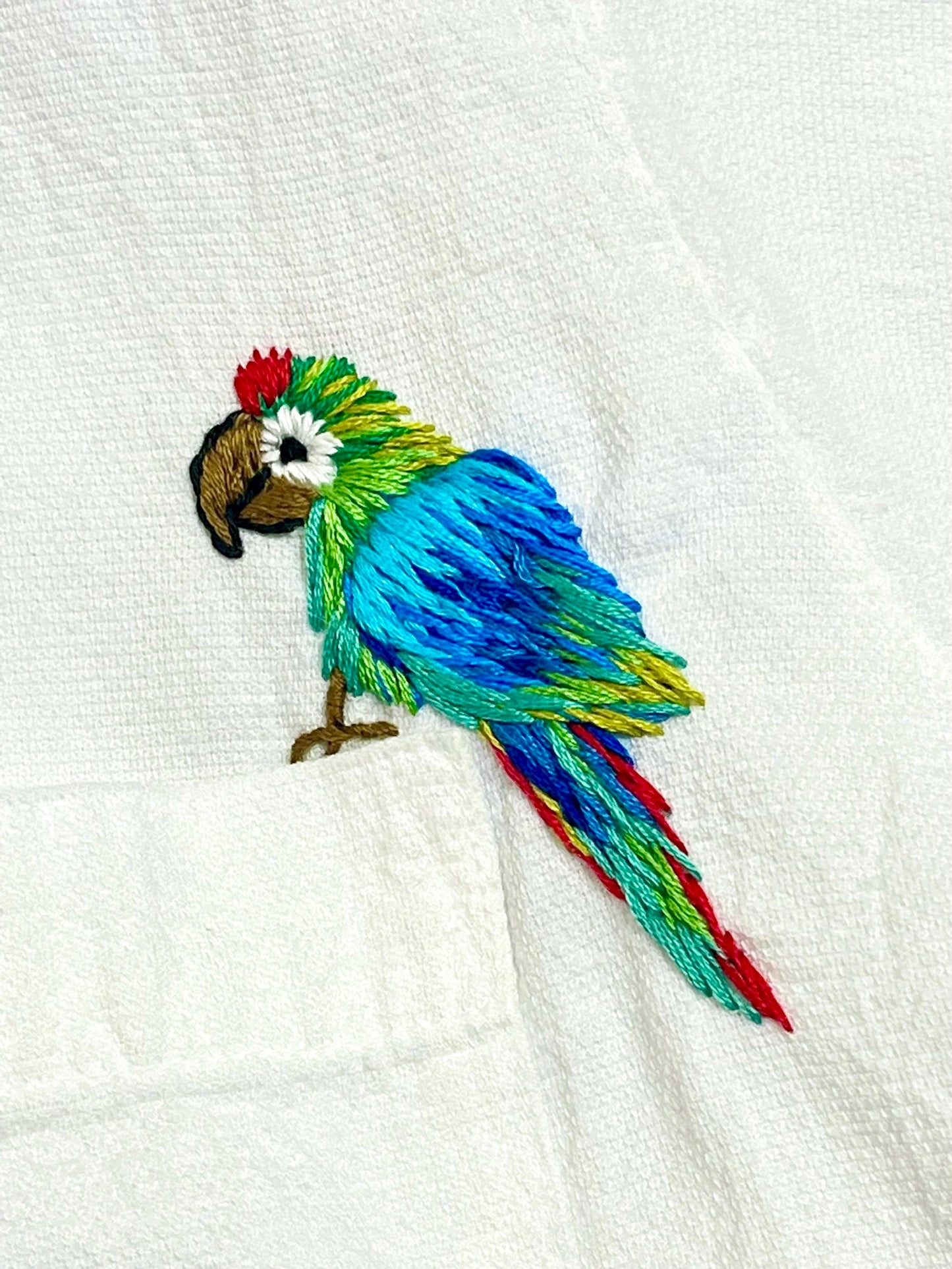 Crinkle S/S - Military Macaw White