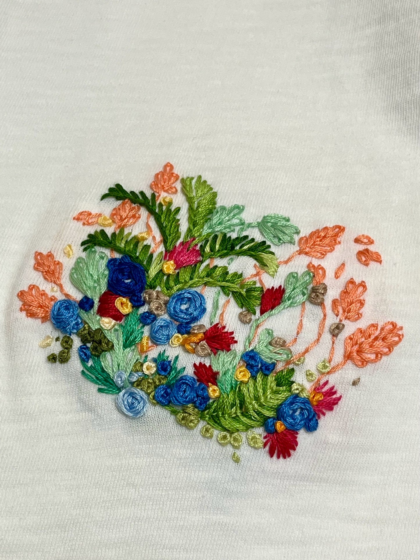 Journey Tee - Coastal Bouquet White