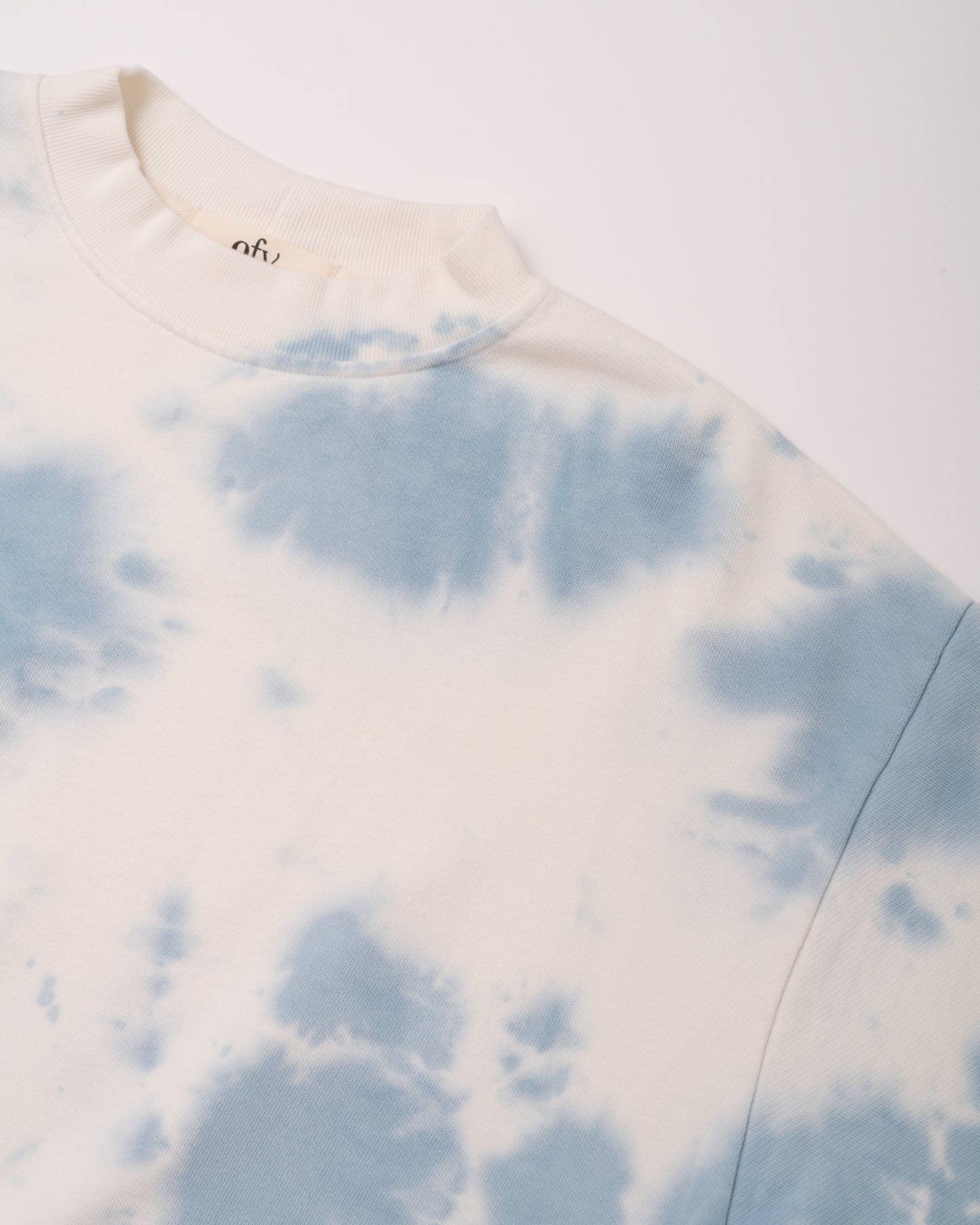 Journey Crewneck - Scattered Sky