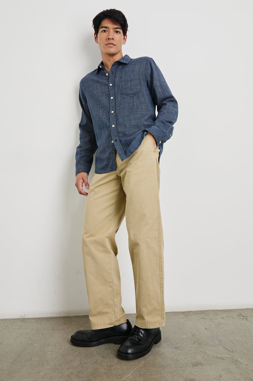 Wyatt Relaxed - Navy Etch