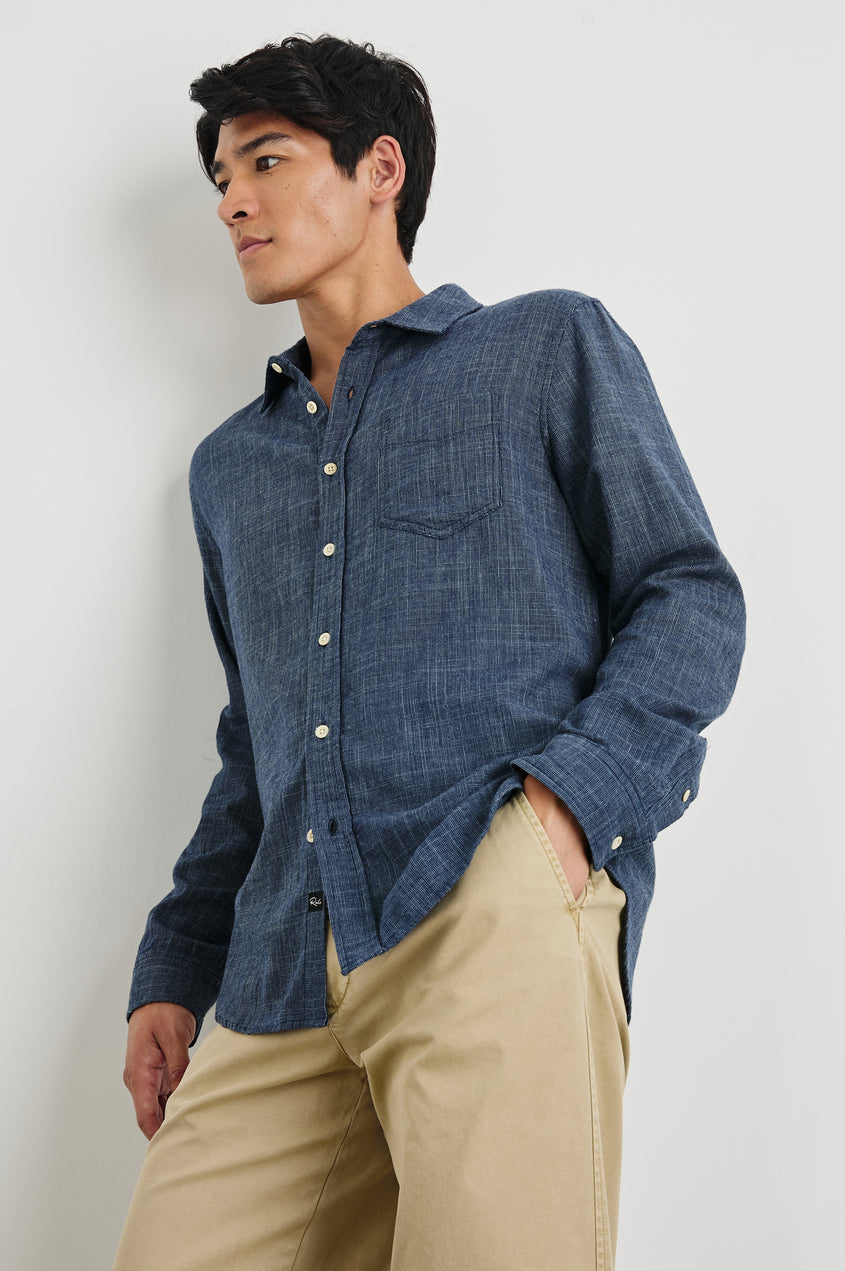 Wyatt Relaxed - Navy Etch