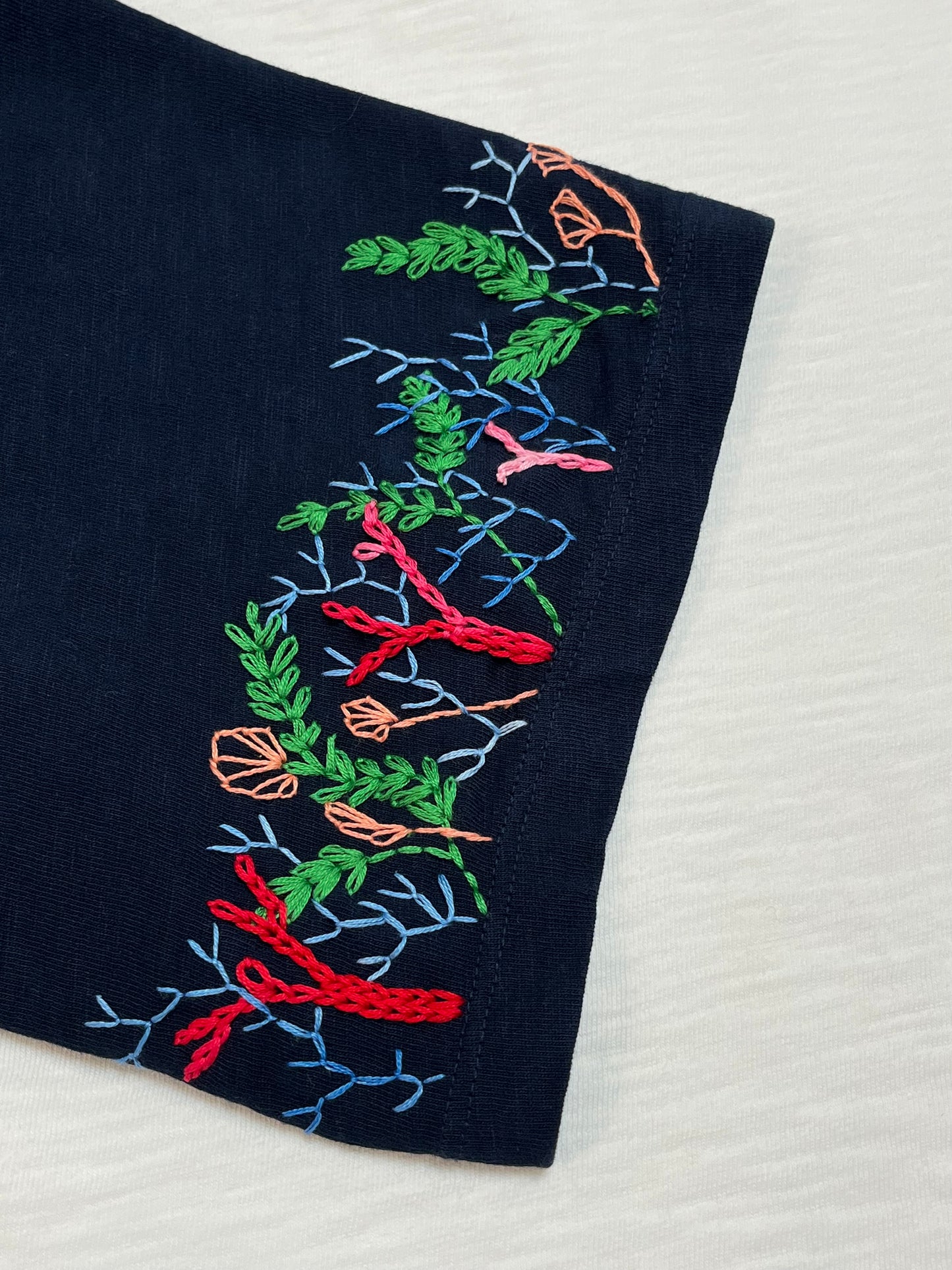 Journey Tee - Midnight Reef