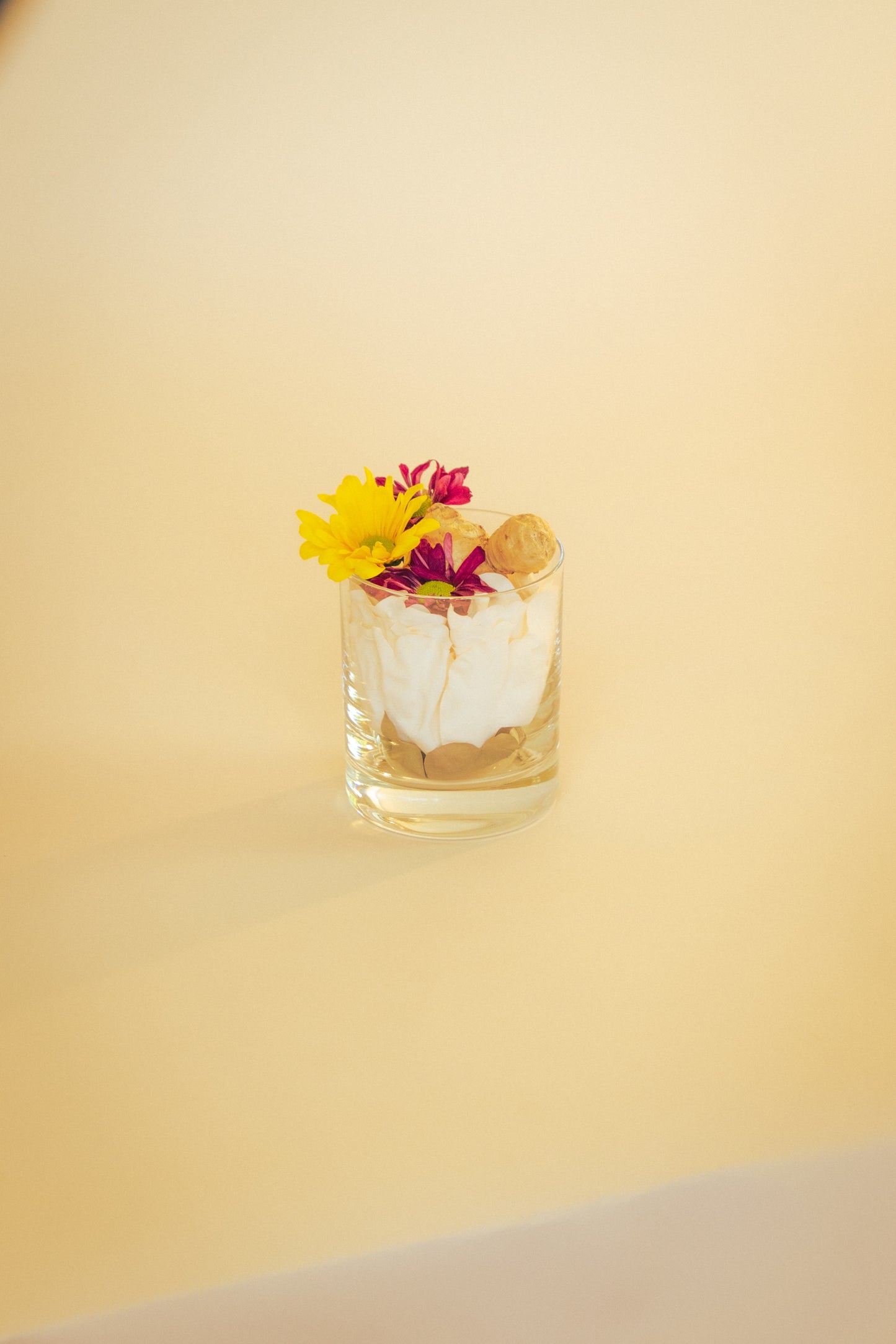 OFY Candle - Mystic Bloom