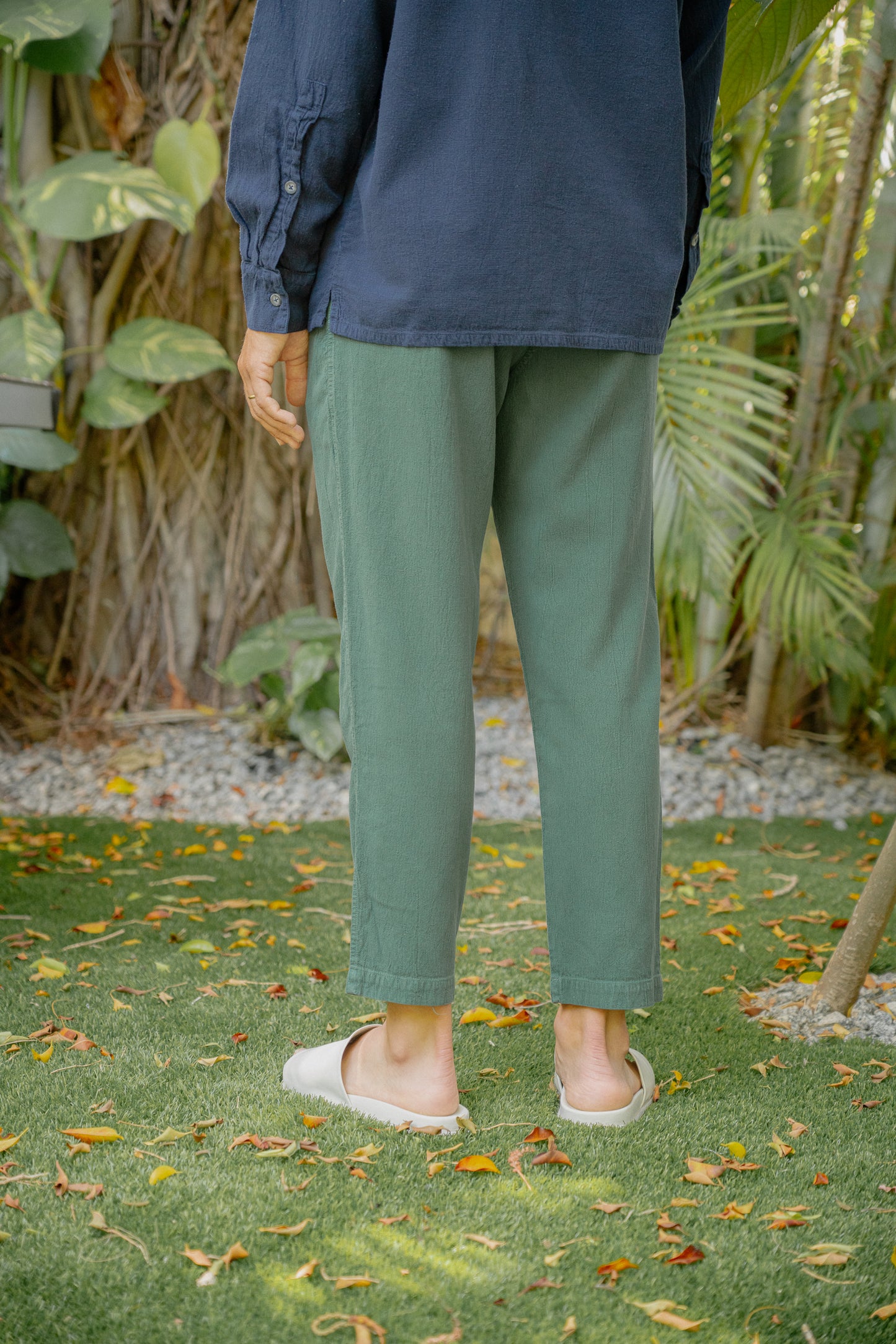 Horizon Crinkle Pant - Courtyard
