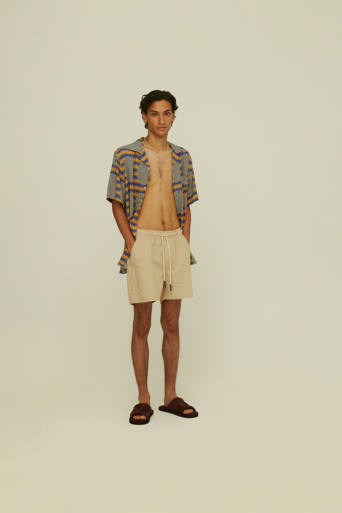 BEIGE LINEN SHORTS