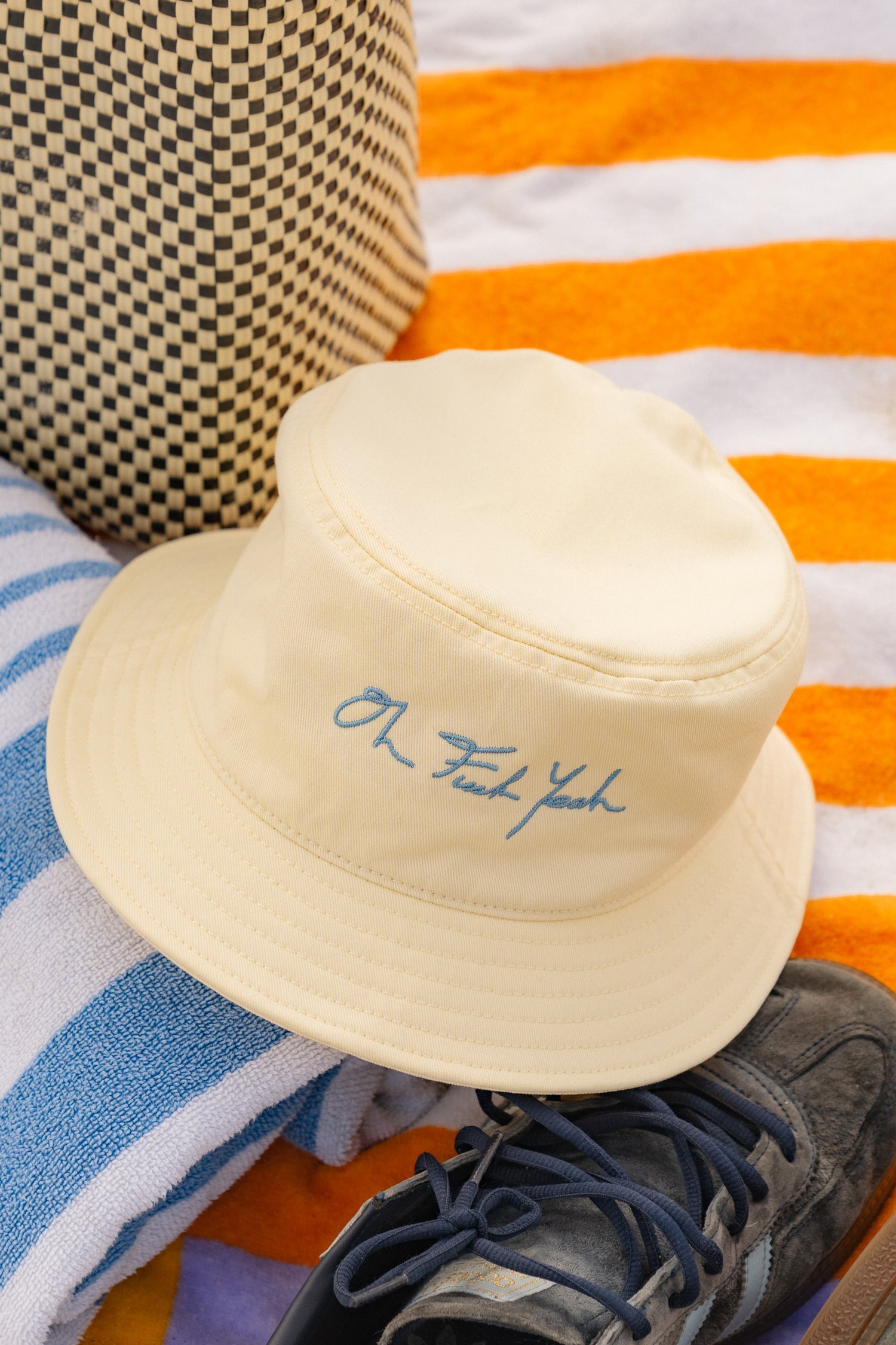 SUPER SOFT FEATHER YARN BUCKET HAT-FWBU3197 – David And Young