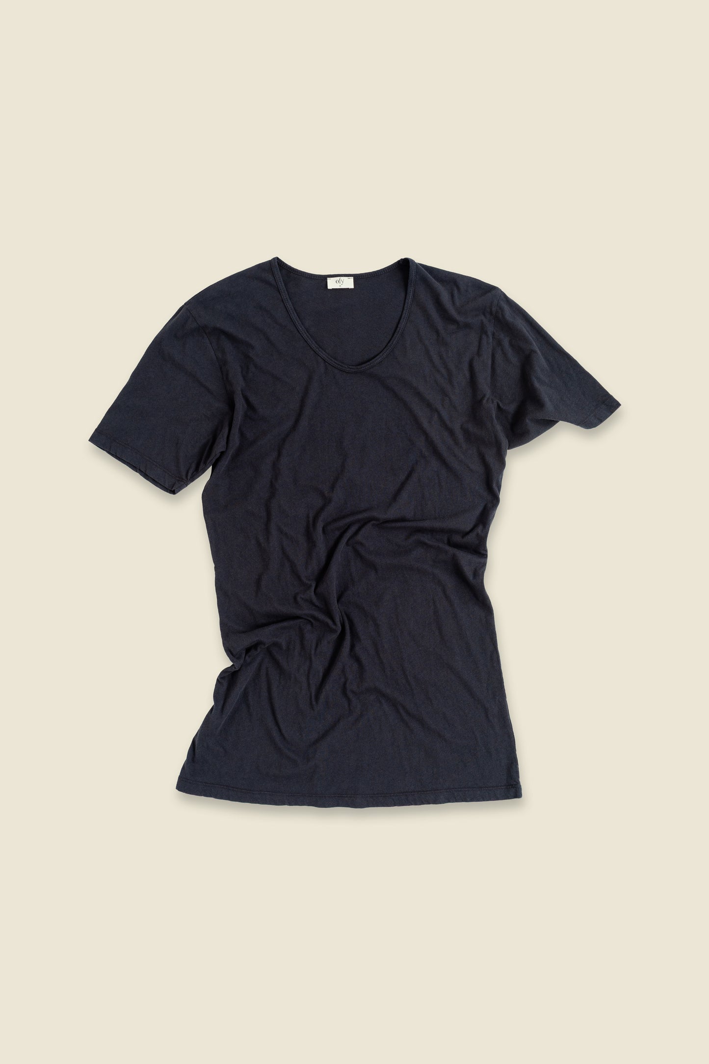 The Undertee - Black Hole