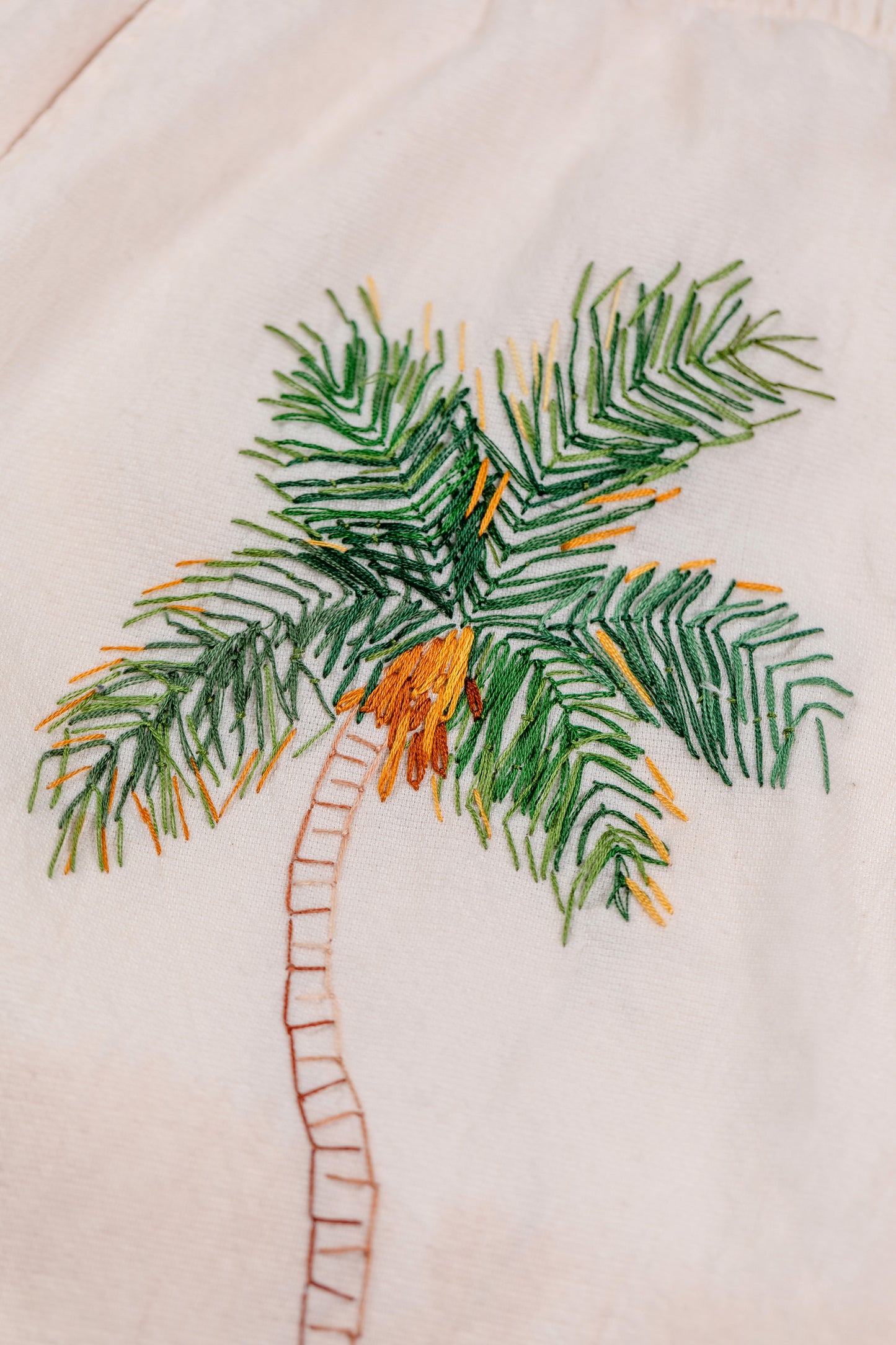 Horizon Crinkle Short - Wondrous Palm