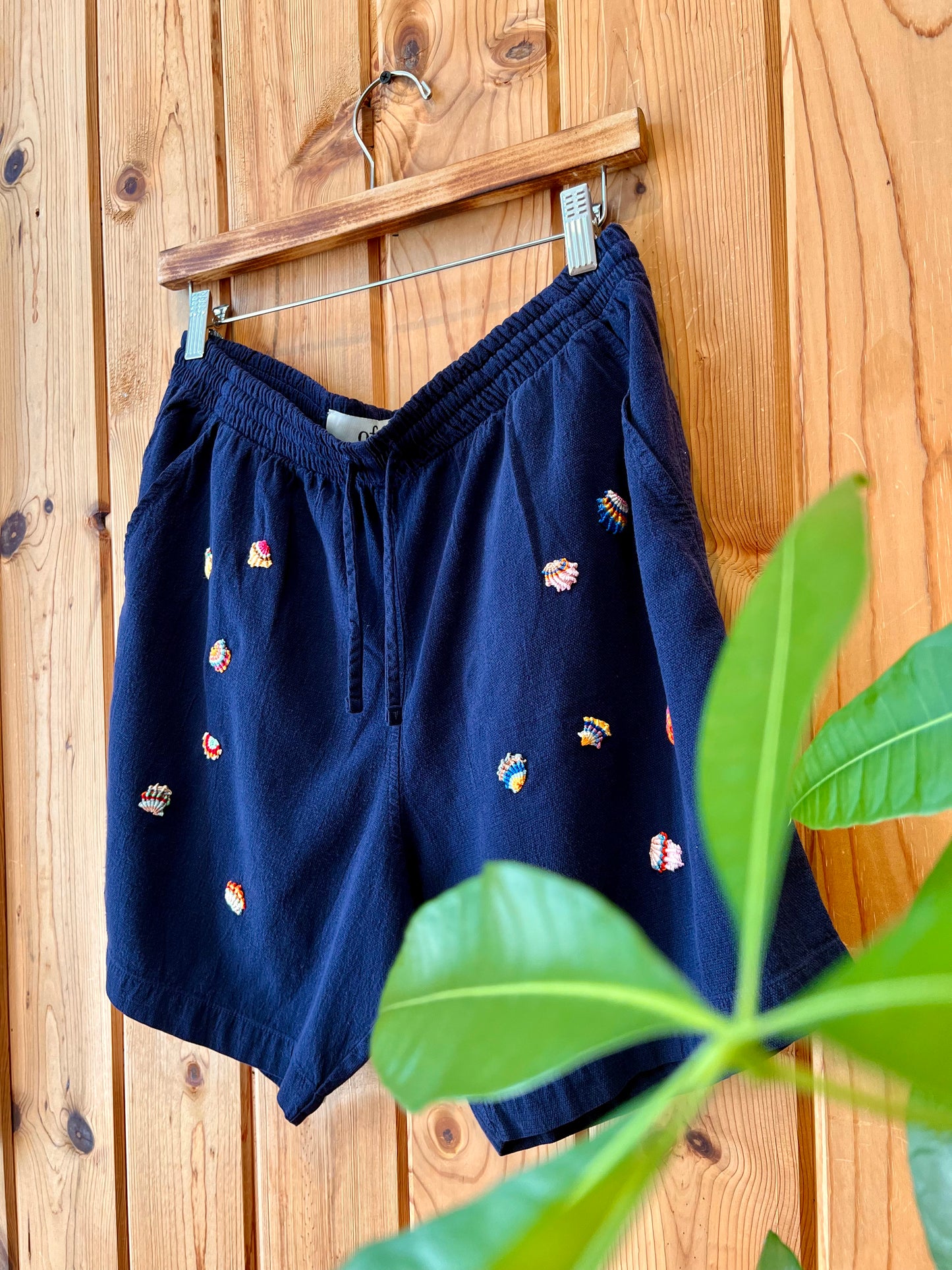 Horizon Crinkle Short - Scattered Shell Navy