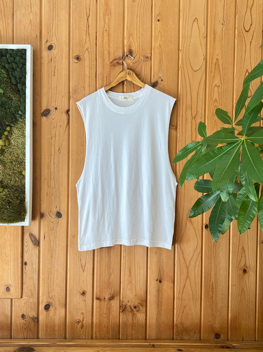 Essential Tank - Lucent White