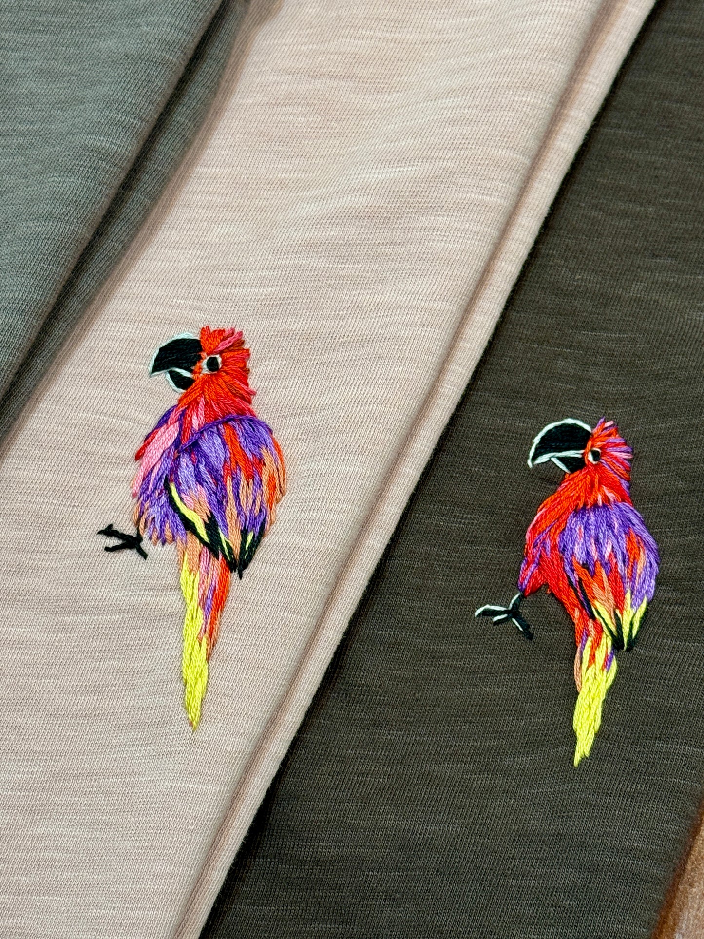 Journey Tee Coral- Moluccan Macaw