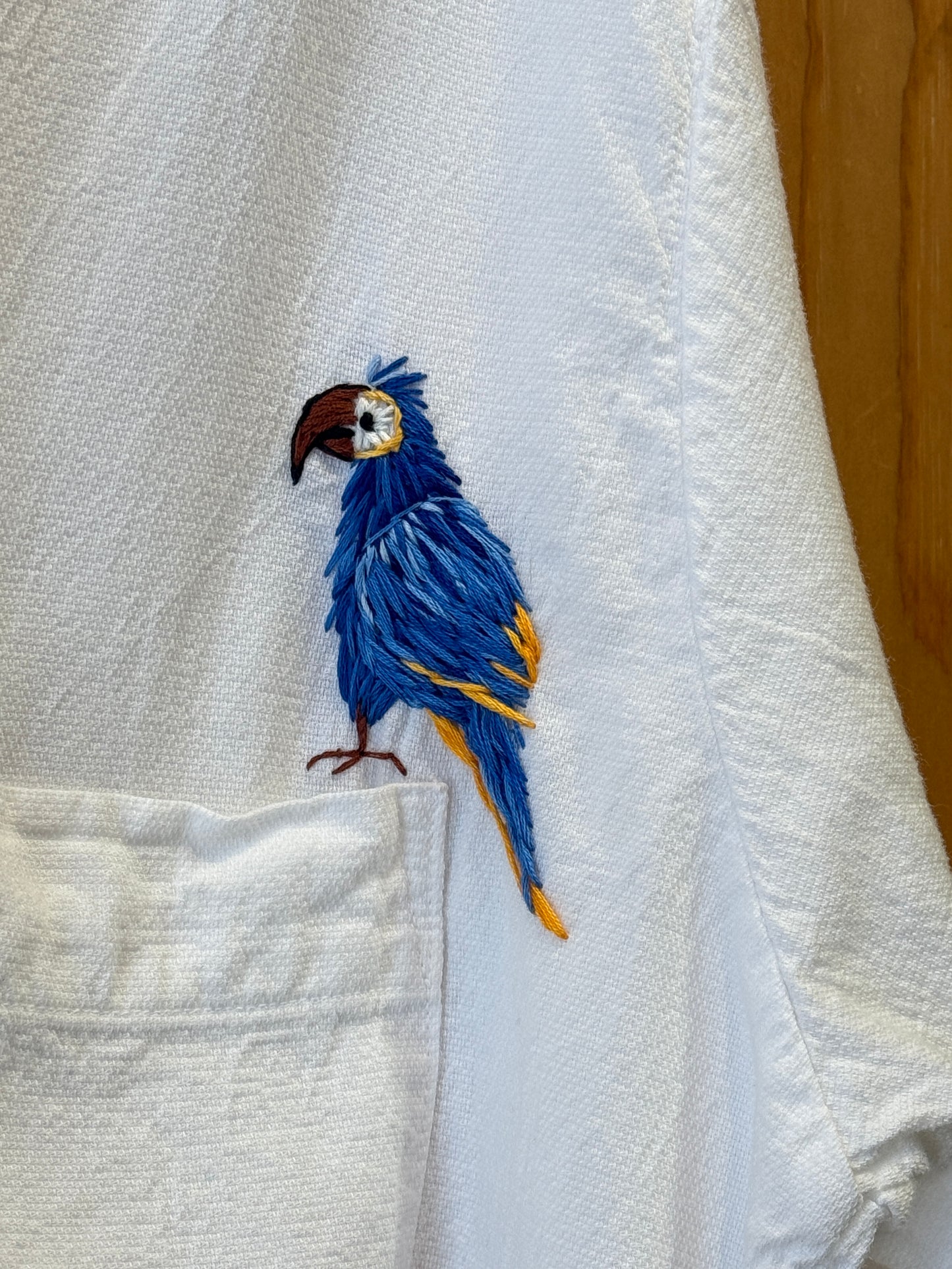 Crinkle L/S - Hyacinth Macaw