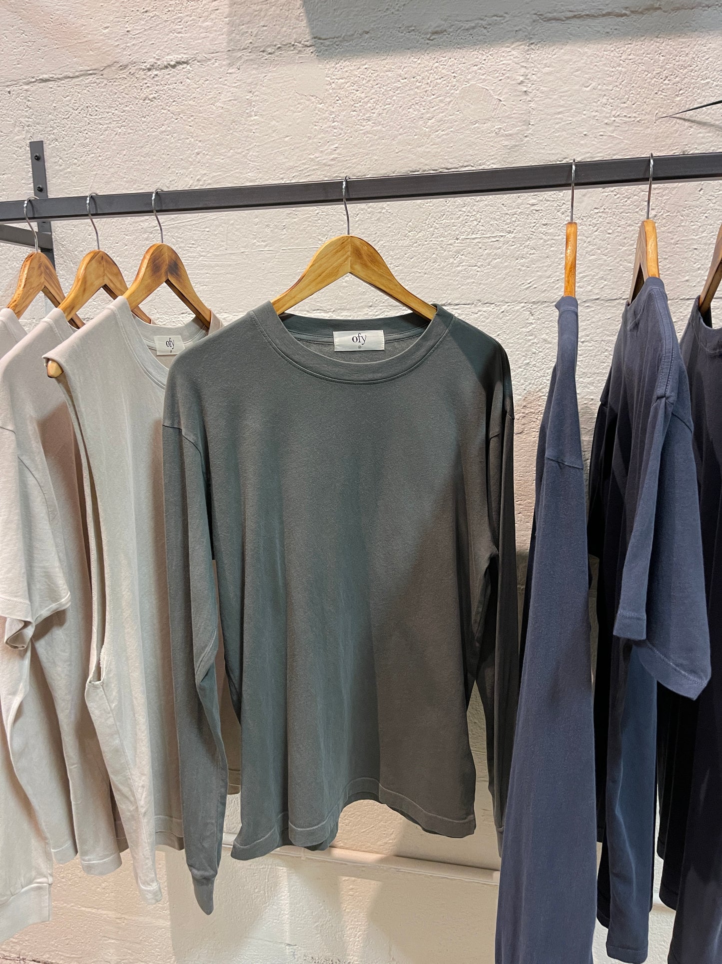 Essential L/S - Tea Leaf