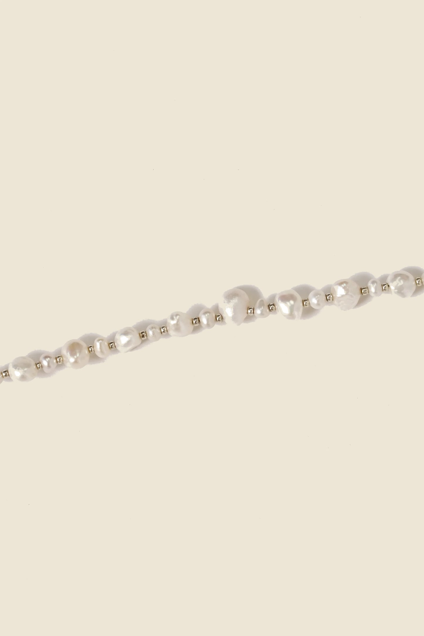 Drift Pearl Necklace