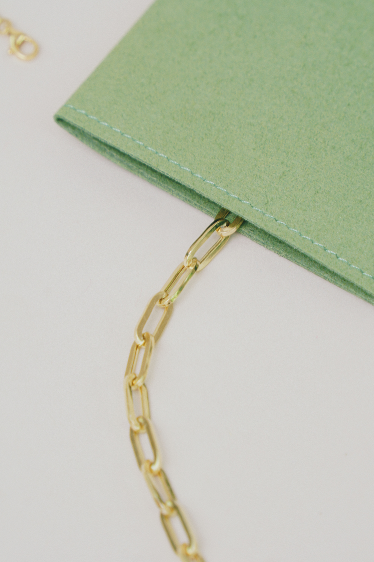 8" Paper Clip Bracelet - Yellow Gold