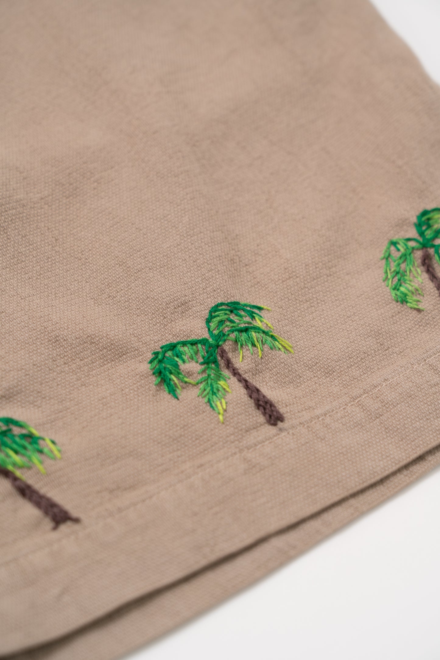 Crinkle Short - Palm Embroidery